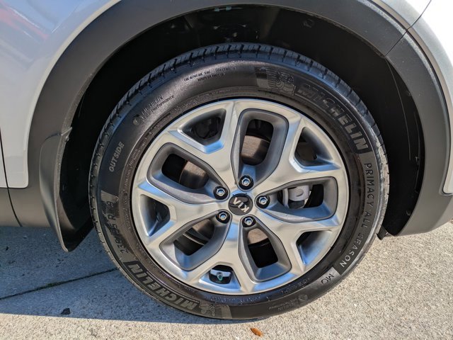 Used 2019 Kia Sorento EX image 11