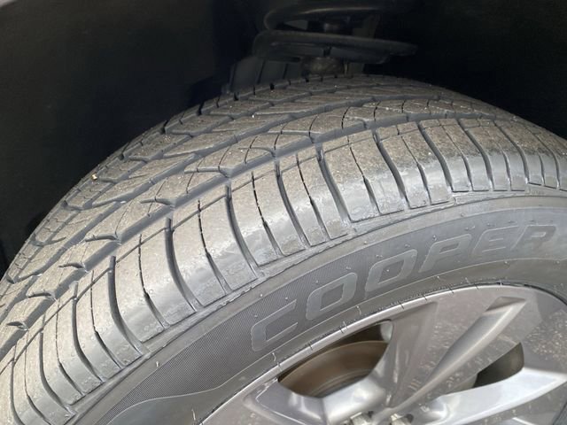 Certified 2022 Ford Explorer XLT w/ Equipment Group 202A image 36