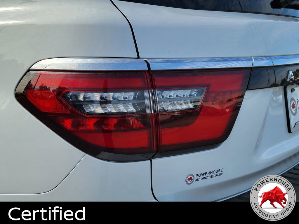 Used 2022 Nissan Armada SL w/ Captain's Chairs Package image 12