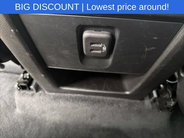 Used 2023 Chevrolet Traverse LT AWD/4WD image 24