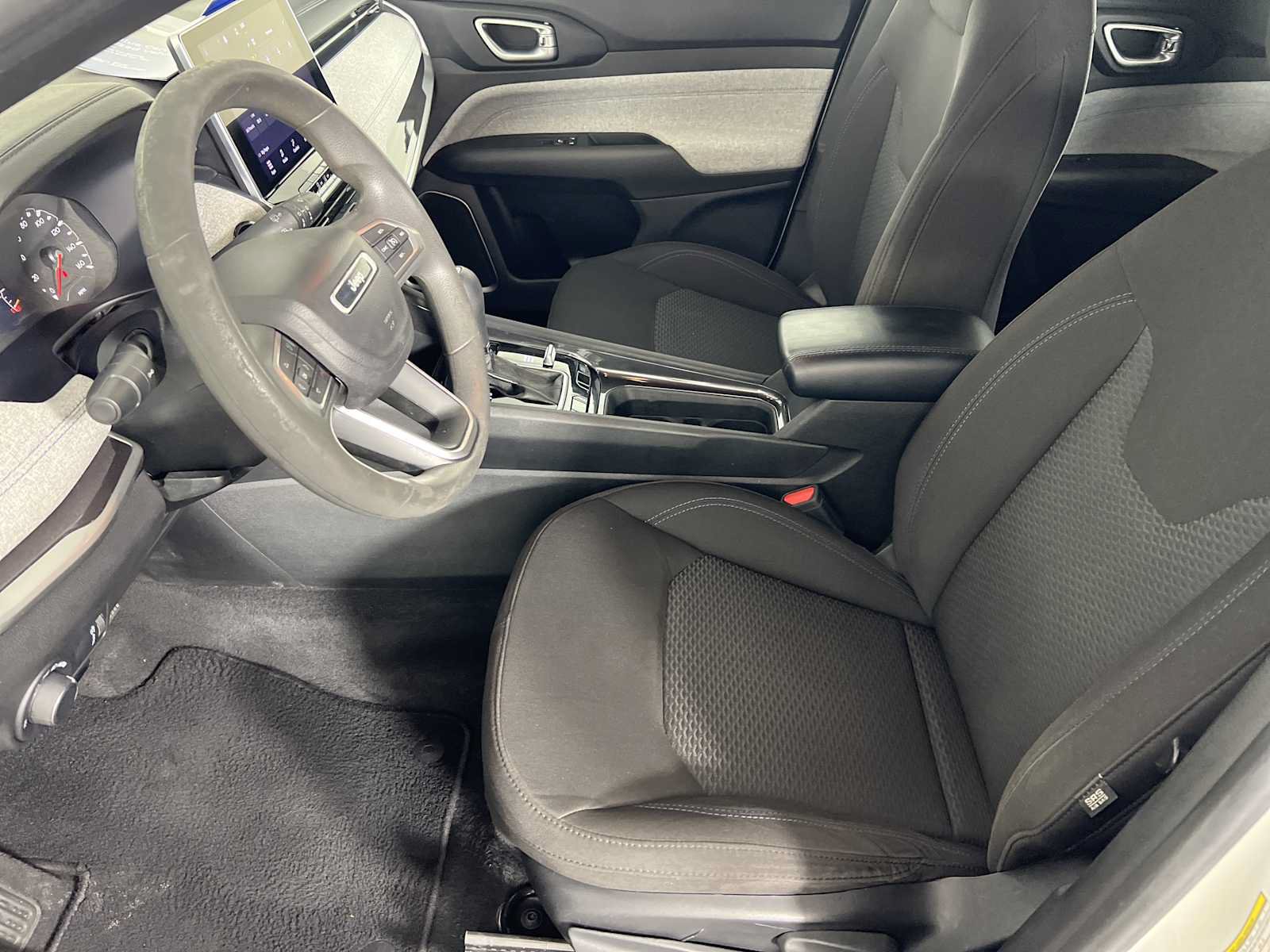 Used 2023 Jeep Compass Sport AWD/4WD image 12