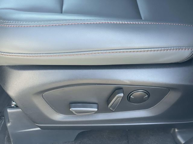 Certified 2025 Ford Explorer Active w/ Active Comfort Package RWD image 21