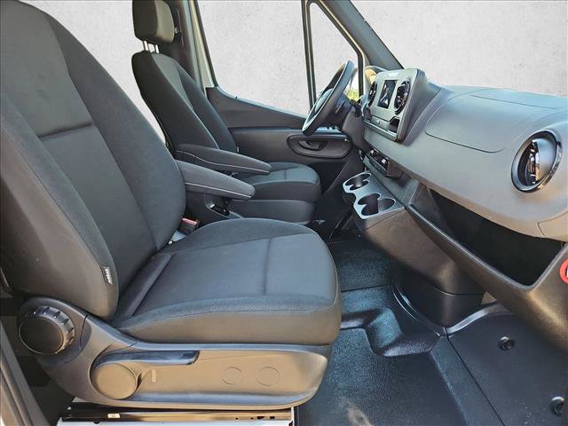 Used 2023 Mercedes-Benz Sprinter 1500 image 19