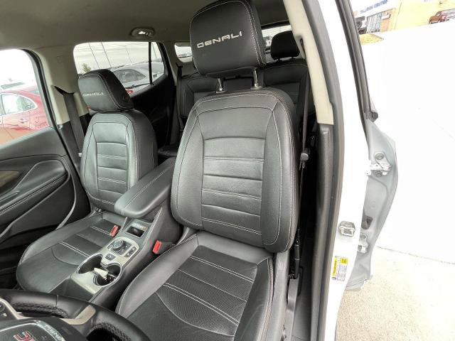 Used 2024 GMC Terrain Denali image 18