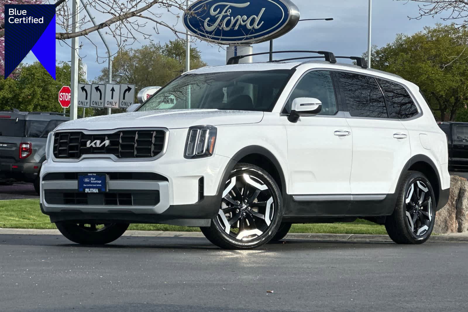 Used 2025 Kia Telluride S