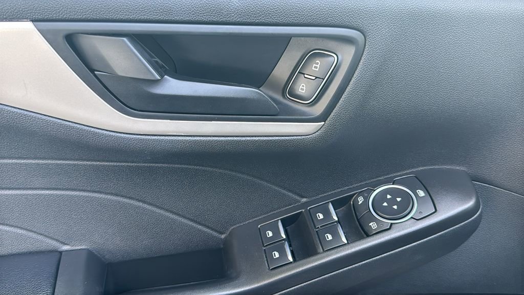 Certified 2022 Ford Escape SE image 19