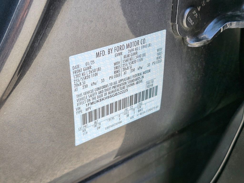 Certified 2025 Ford Explorer ST-Line image 37