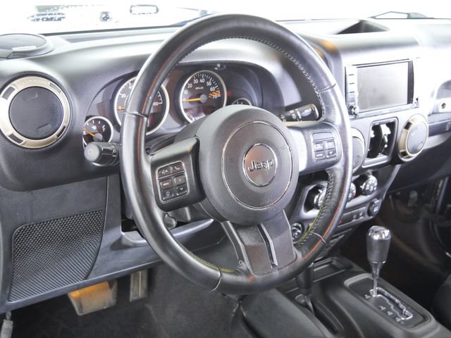Used 2017 Jeep Wrangler Unlimited Sahara AWD/4WD image 21