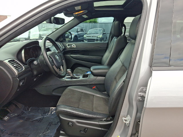 Used 2020 Jeep Grand Cherokee Altitude AWD/4WD image 13