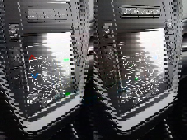 Used 2025 Subaru Impreza 2.0i AWD/4WD image 16