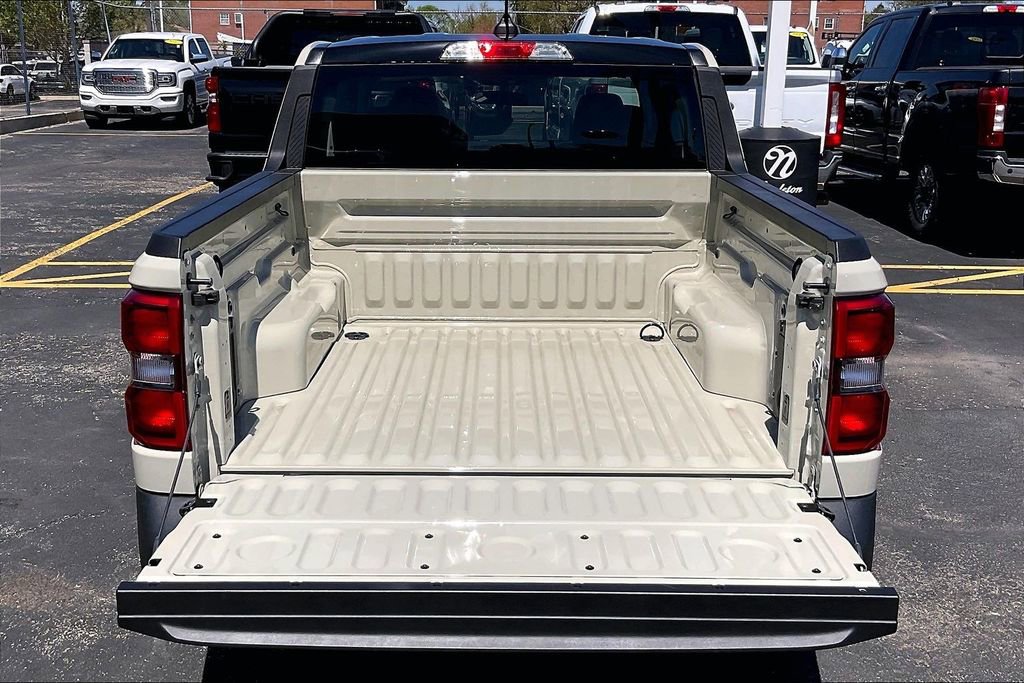 Certified 2025 Ford Maverick XLT w/ Black Appearance Package AWD/4WD image 25