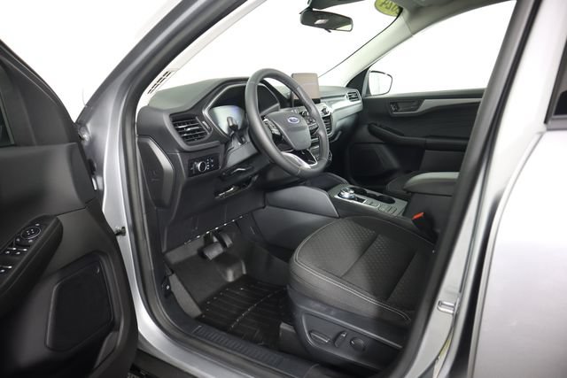 Certified 2024 Ford Escape Active AWD/4WD image 28