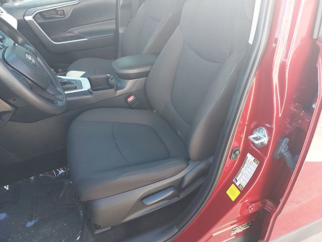 Used 2023 Toyota RAV4 LE FWD image 15