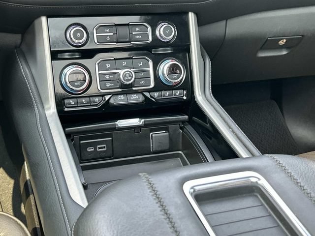 Used 2022 GMC Yukon XL Denali AWD/4WD image 19