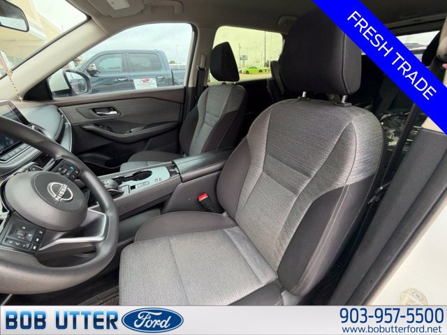 Used 2023 Nissan Rogue SV FWD image 7