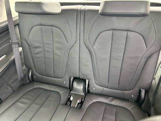 Used 2021 BMW X7 xDrive40i w/ Premium Package AWD/4WD image 20