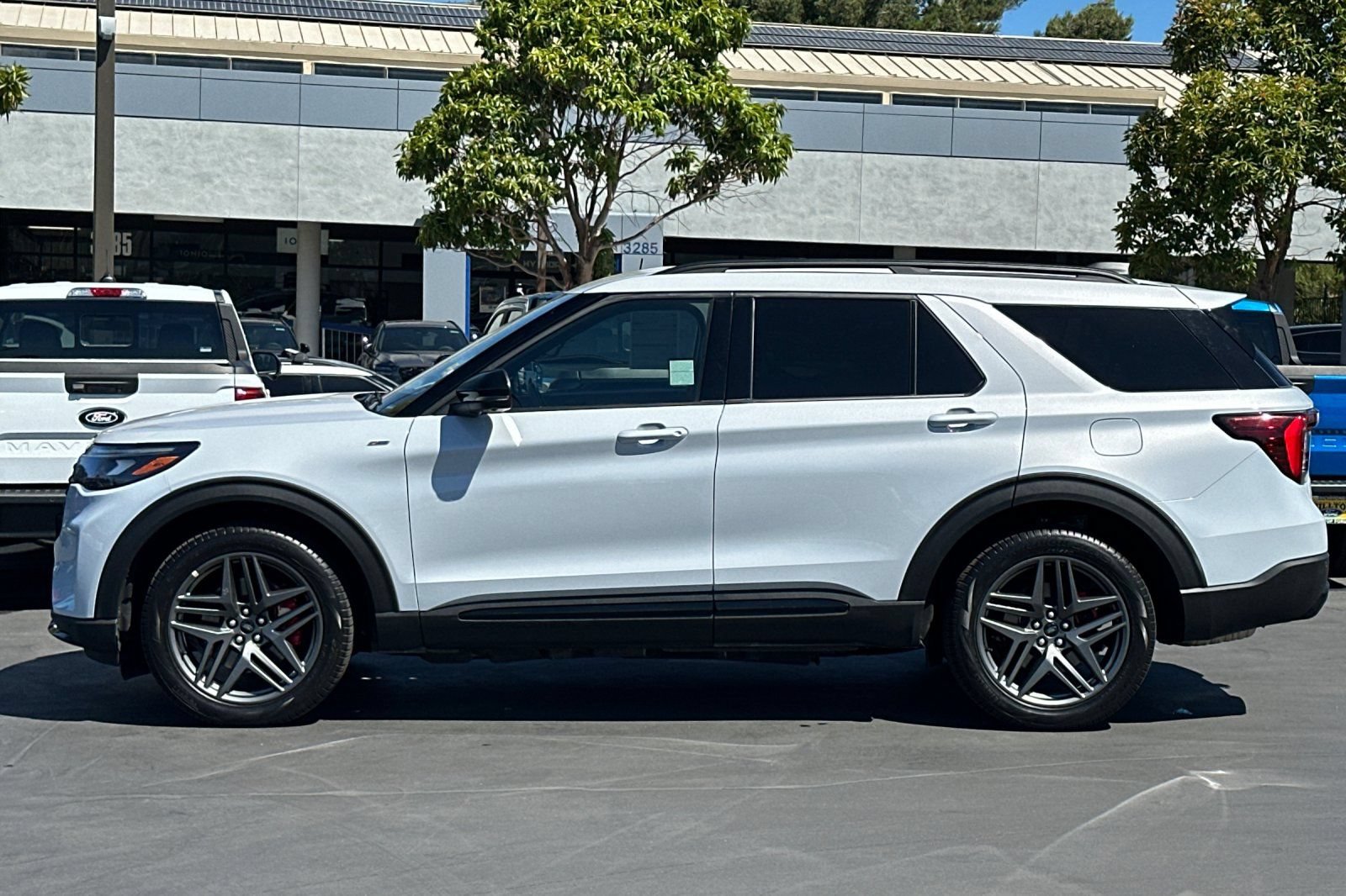 Certified 2026 Ford Explorer ST-Line w/ ST-Line Street Pack AWD/4WD image 10
