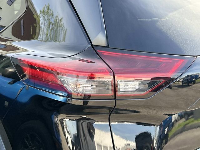 Used 2021 Nissan Rogue S FWD image 7