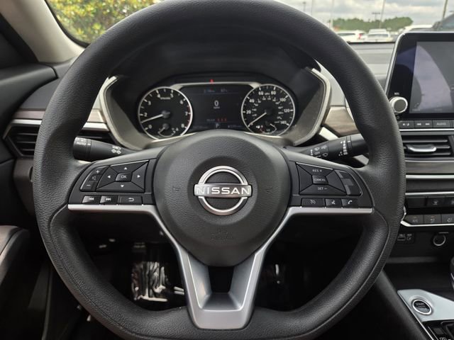 Used 2025 Nissan Altima 2.5 SV FWD image 20