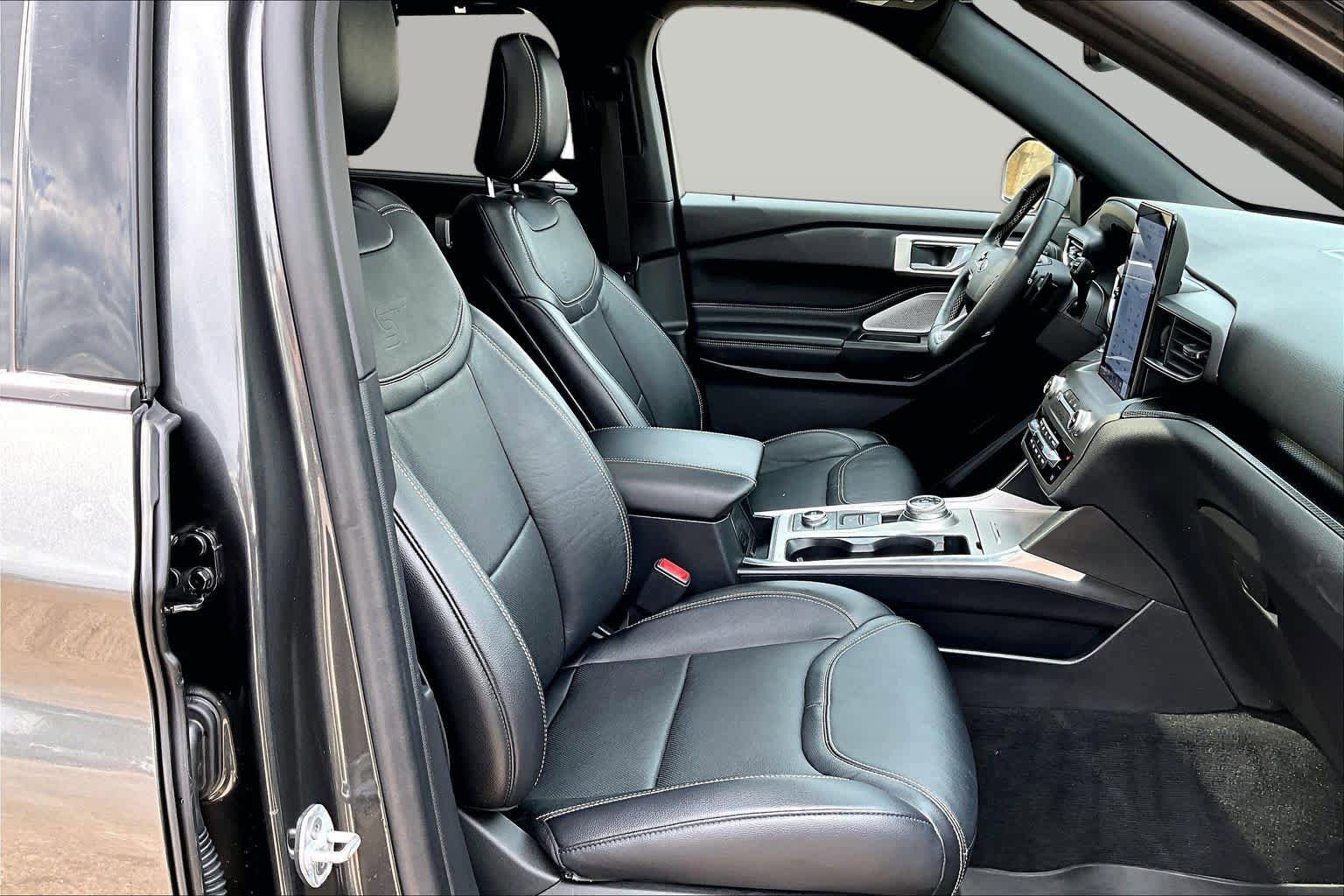 Certified 2020 Ford Explorer ST w/ ST Street Pack AWD/4WD image 9