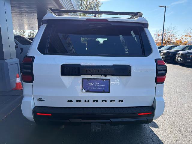 Used 2025 Toyota 4Runner SR5 AWD/4WD image 11