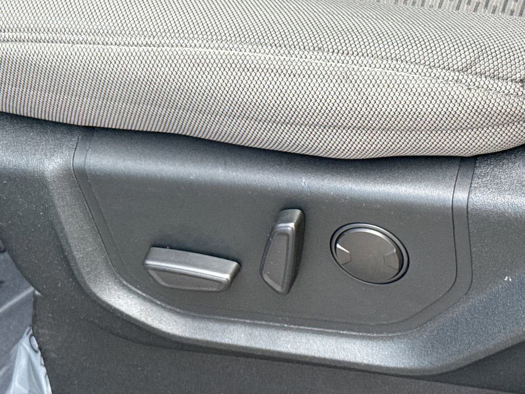 Certified 2020 Ford F150 XLT w/ Equipment Group 302A Luxury image 25