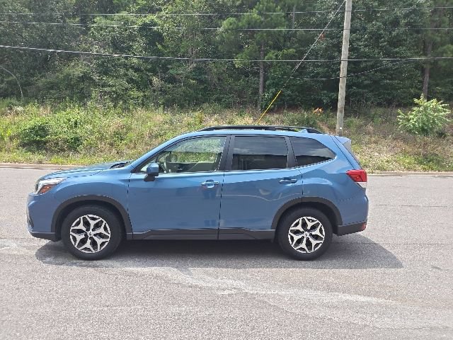 Used 2020 Subaru Forester Premium AWD/4WD image 5