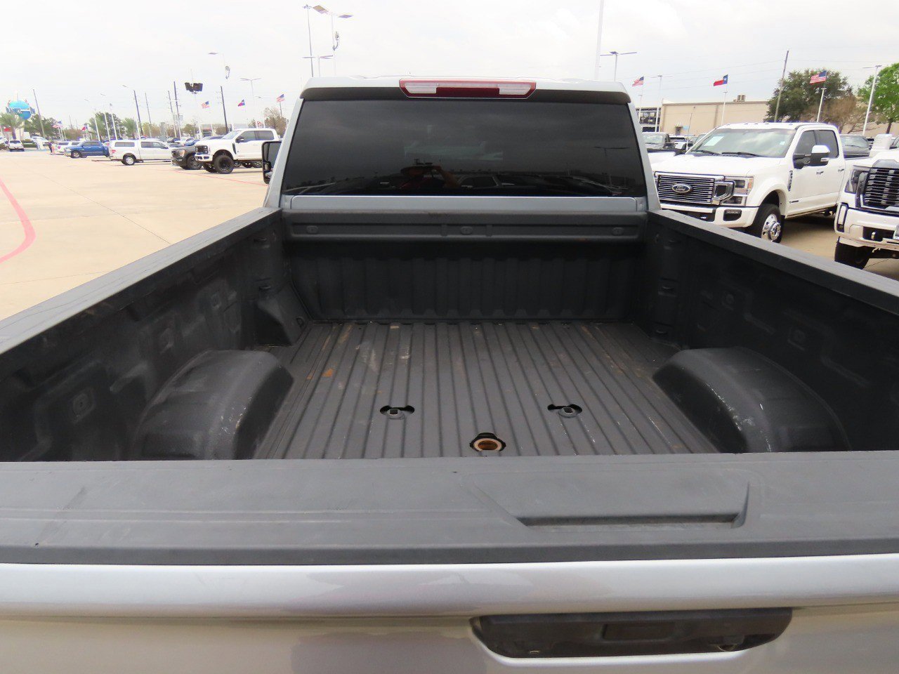 Used 2024 Chevrolet Silverado 2500 Custom w/ Custom Value Package image 13
