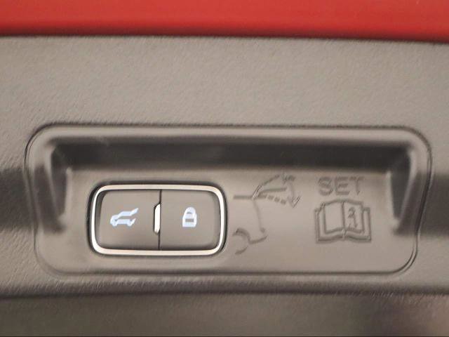 Certified 2022 Ford Explorer ST w/ Equipment Group 401A image 25