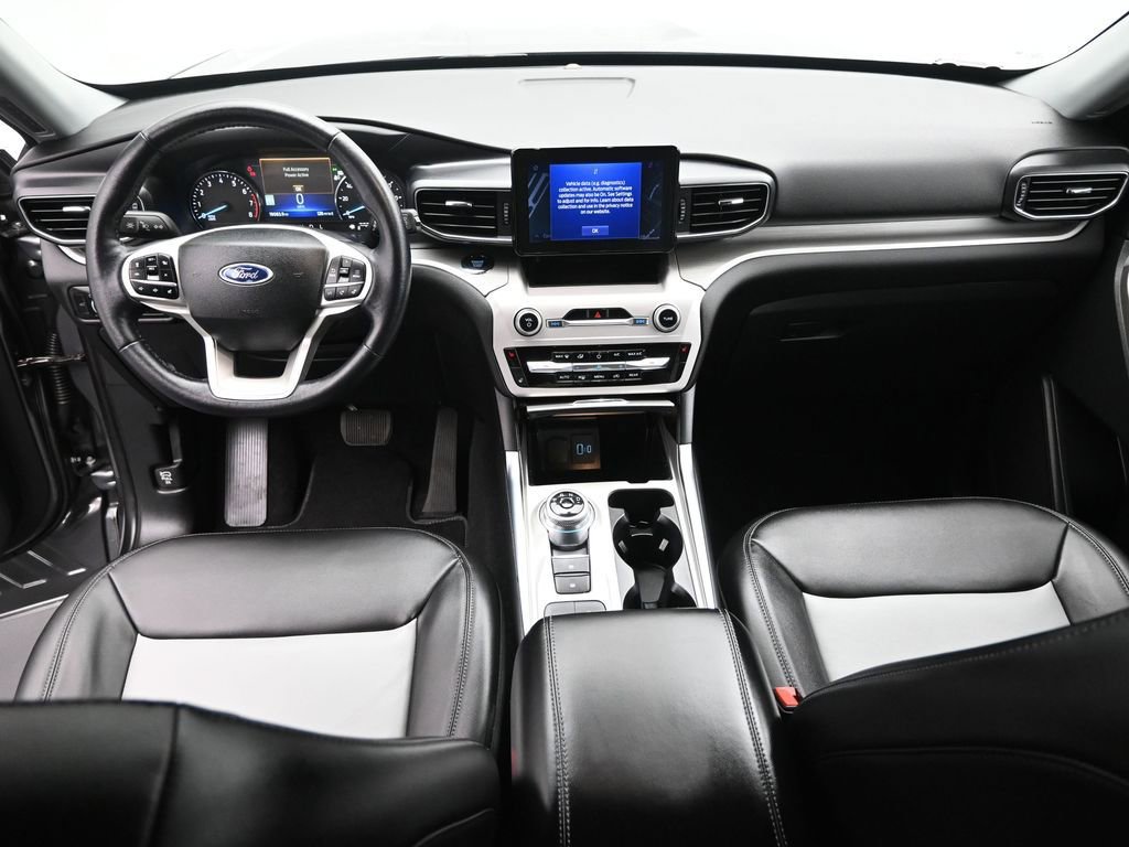 Certified 2023 Ford Explorer XLT w/ Equipment Group 202A image 22