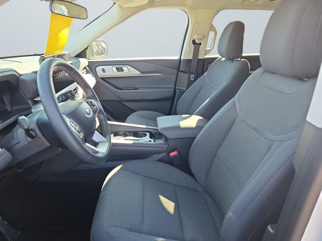 Certified 2025 Ford Explorer Active AWD/4WD image 9