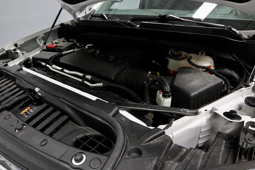 Used 2023 Chevrolet Silverado 1500 LT AWD/4WD image 18