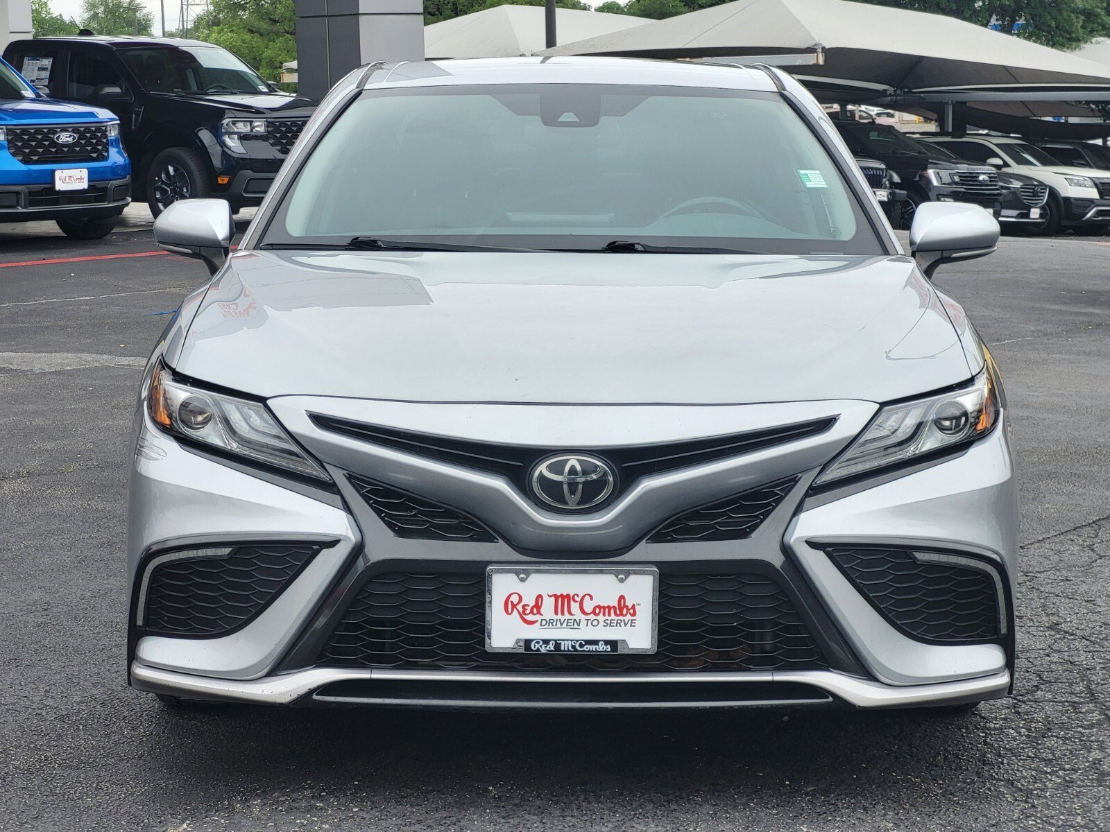 Used 2022 Toyota Camry XSE FWD image 7