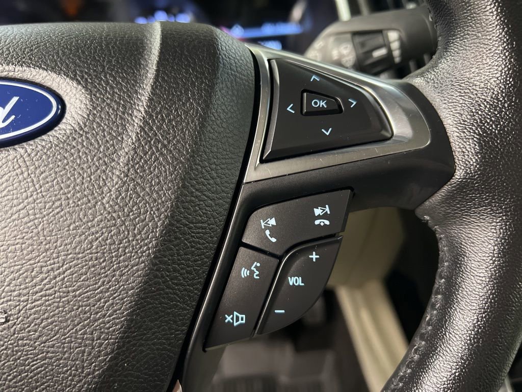 Certified 2019 Ford Edge Titanium w/ Cold Weather Package FWD image 18