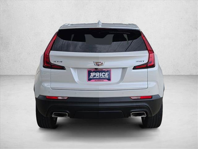 Used 2022 Cadillac XT4 Luxury w/ Cold Weather Package FWD image 6