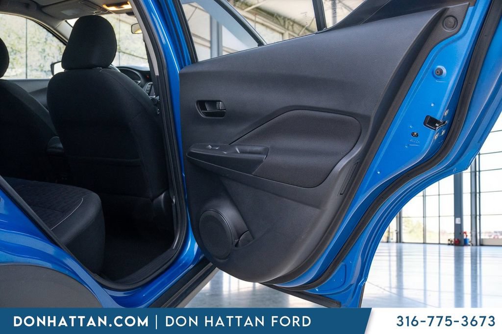 Used 2022 Nissan Kicks S FWD image 19