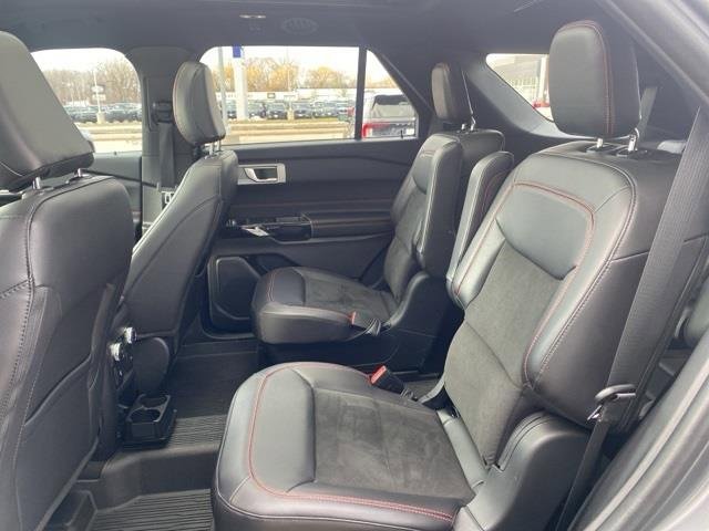 Certified 2022 Ford Explorer ST-Line w/ Class IV Trailer Tow Package image 11