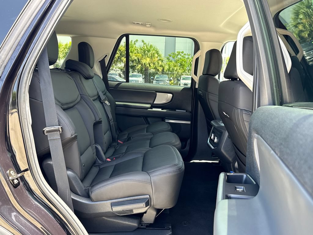 Certified 2025 Ford Expedition Active RWD image 29