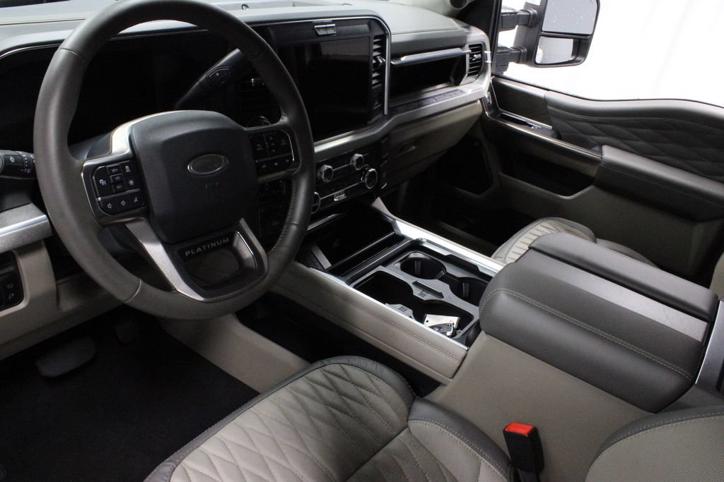Certified 2026 Ford F450 Platinum w/ Platinum Plus Package AWD/4WD image 26