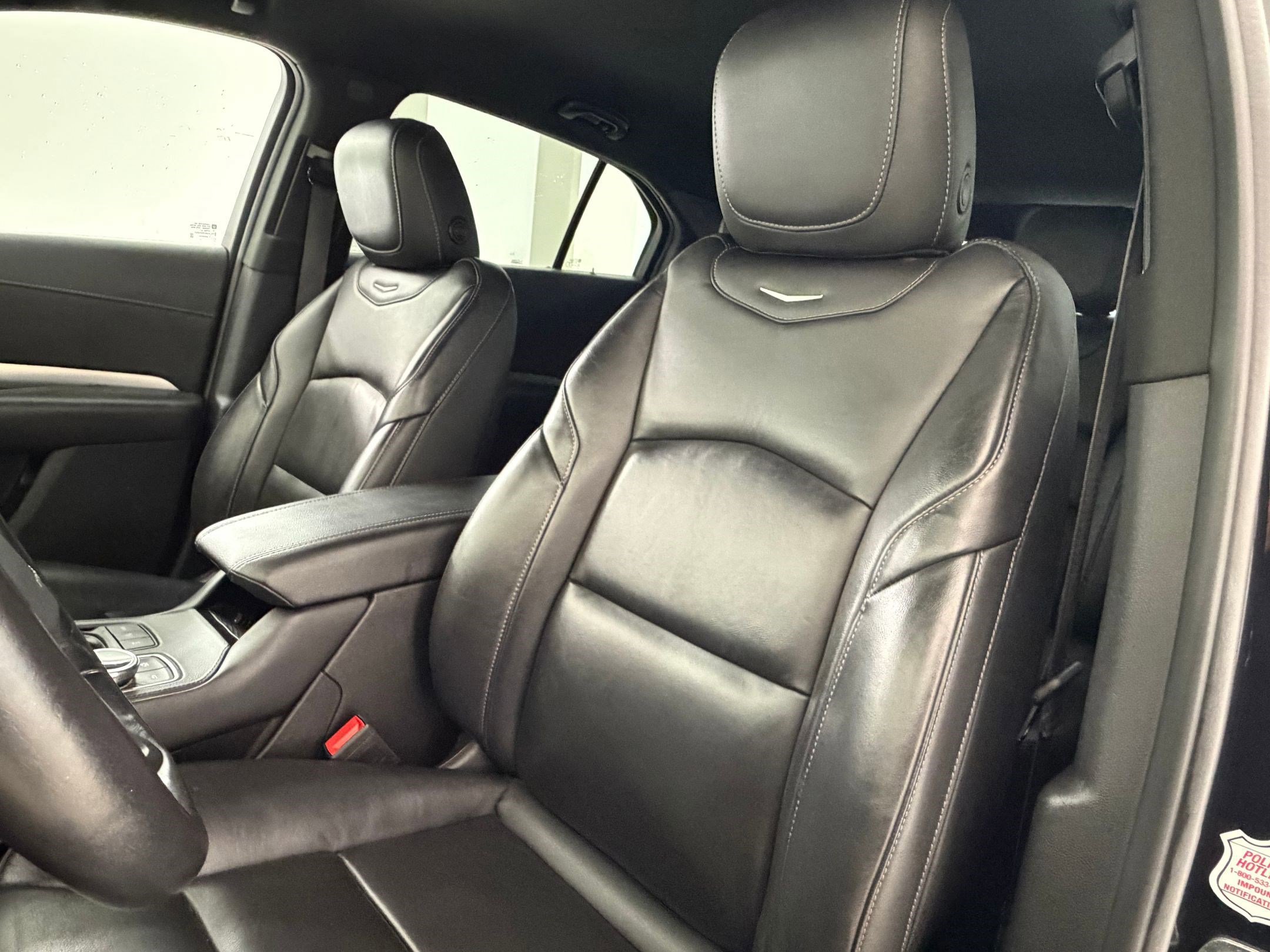 Used 2023 Cadillac XT4 Premium Luxury image 24