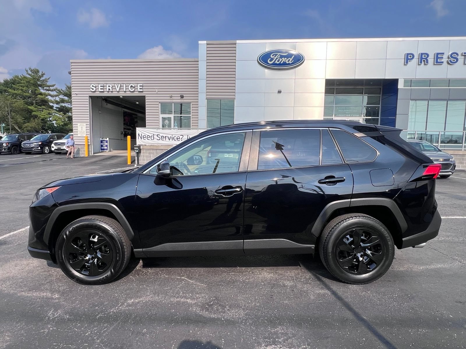 Used 2019 Toyota RAV4 LE w/ All Weather Liner Package AWD/4WD image 5