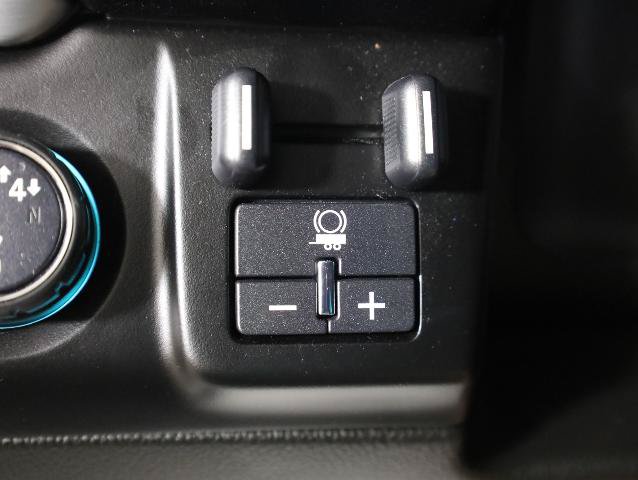 Used 2019 GMC Yukon SLT w/ Graphite Performance Edition AWD/4WD image 30