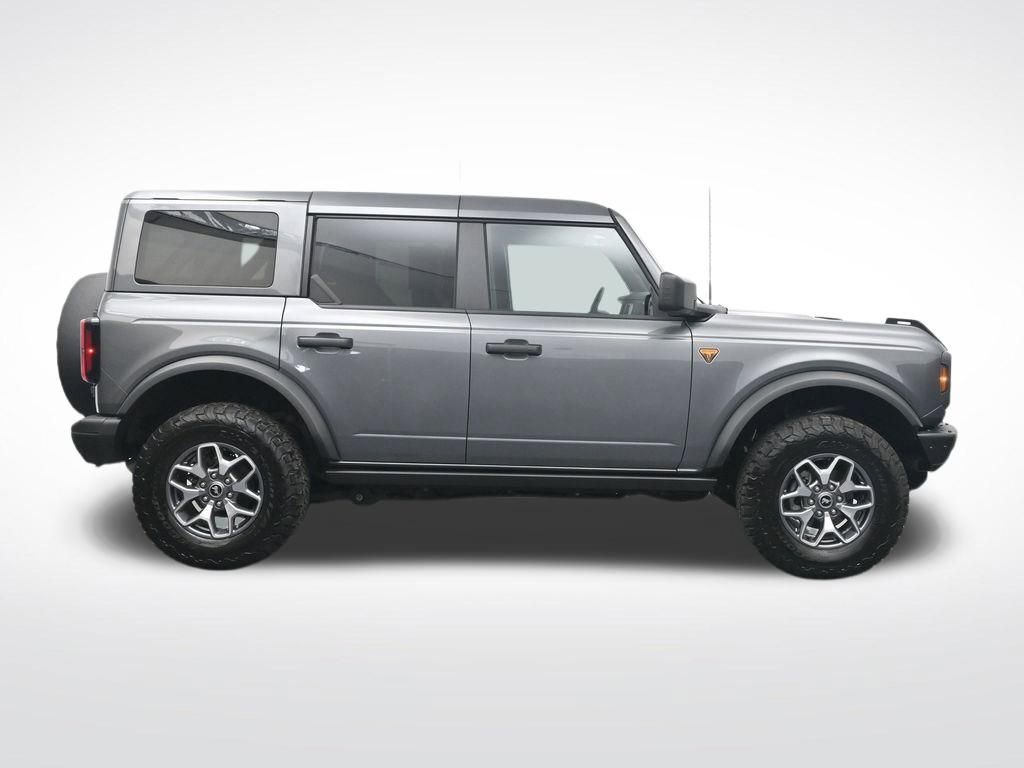 Certified 2025 Ford Bronco Badlands AWD/4WD image 4