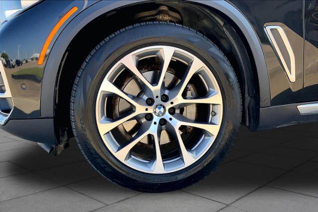 Used 2023 BMW X5 xDrive40i AWD/4WD image 11