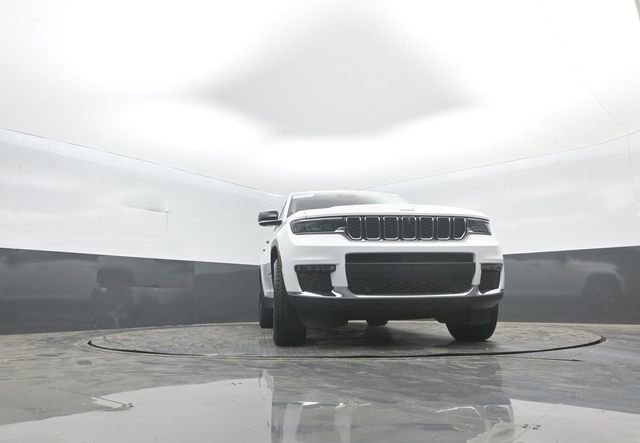 Used 2023 Jeep Grand Cherokee L Limited w/ Luxury Tech Group II image 33