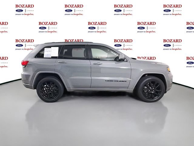 Used 2019 Jeep Grand Cherokee Altitude RWD image 9