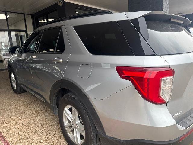 Certified 2023 Ford Explorer XLT RWD image 3