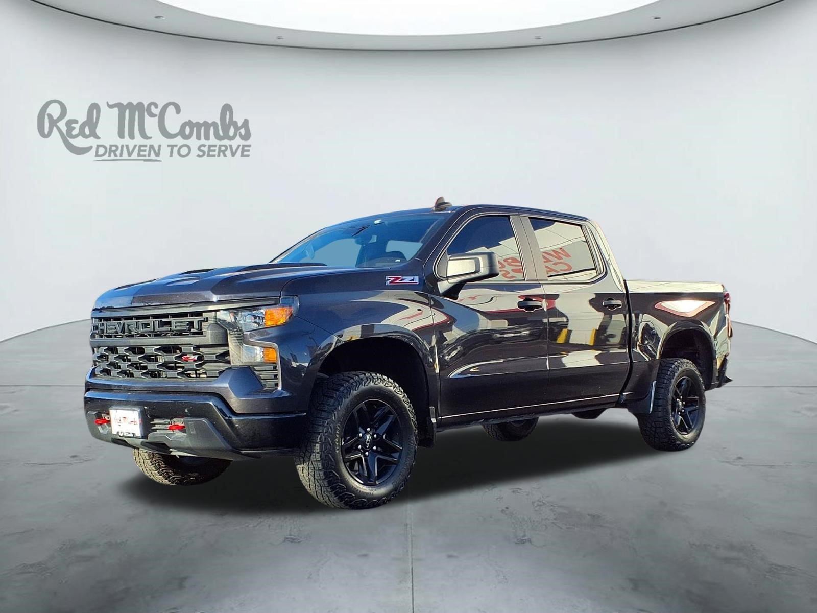 Used 2024 Chevrolet Silverado 1500 Custom Trail Boss AWD/4WD image 1