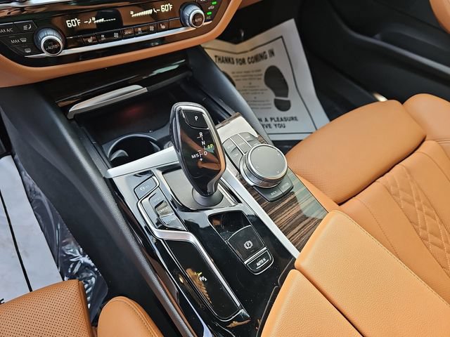 Used 2023 BMW 530i w/ Convenience Package RWD image 30