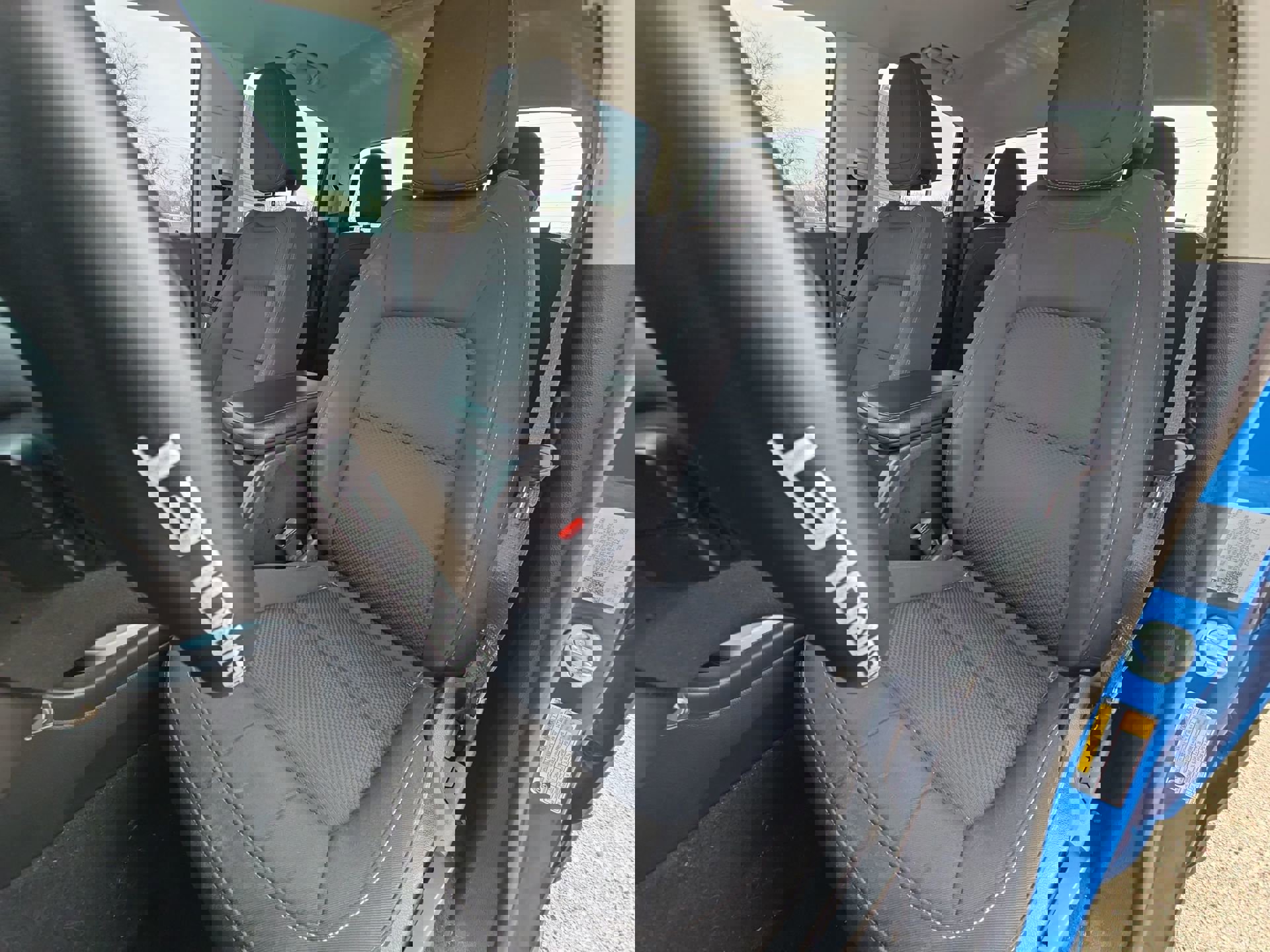 Used 2021 Chevrolet Colorado LT w/ LT Convenience Package image 11